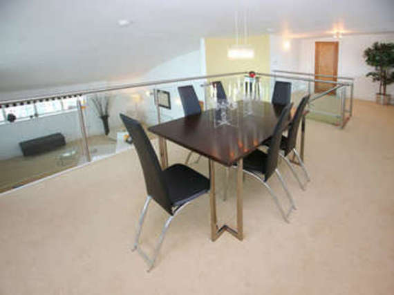 2 bedroom Flat to re...
